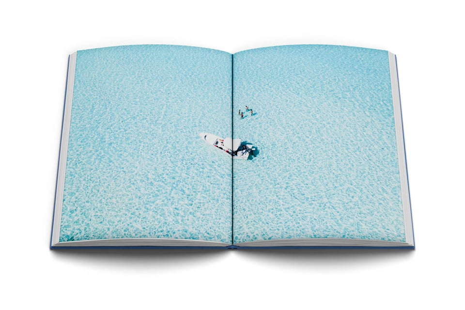 Libro abierto con Los Roques